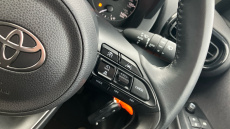 Toyota Yaris 1.5 Hybrid Icon 5dr CVT Hybrid Hatchback